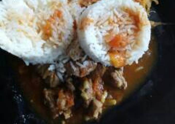 Beef stew served with rice