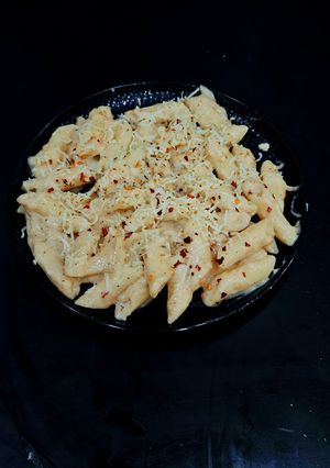 A picture of White Sauce Pasta With A Twist.