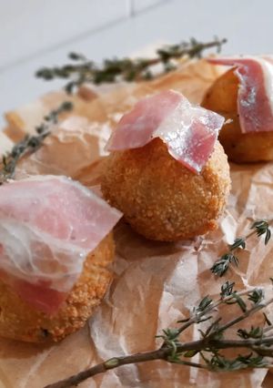 Foto principal de Croquetas de estofado de cordero y queso trufado
