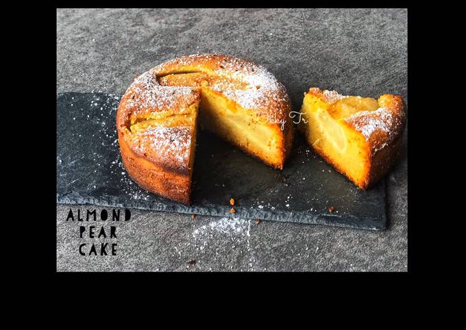 Recipe of Award-winning Mini Pear Almond Cake