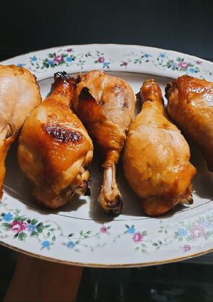 Hình của món Đùi gà nướng mật ong.
