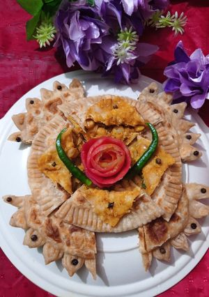 स्टफ्ड छोला मसाला पराठा (stuffed chole masala paratha recipe in Hindi) रेसिपी मुख्य फोटो