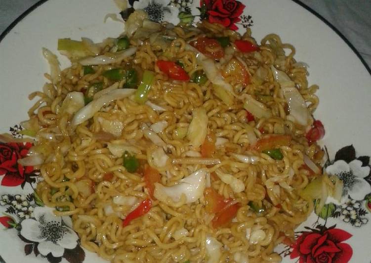 Resep Mie tumis oleh Rizki Aidil Semende Sekayu - Cookpad