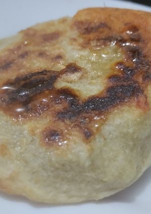 Una foto de Torticas🫓de yuca🥯cruda🧀con queso🥛🥙🥯