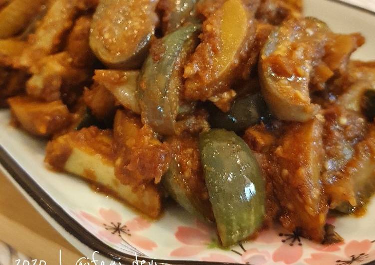 318. Jengkol Terong Pedas