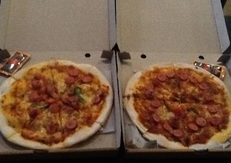 Pizza Italia Topping Saus Spaghetti