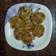 A picture of Aloo Tikki.