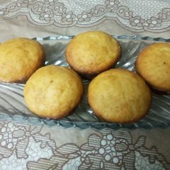 A picture of Vanilla cup cake.