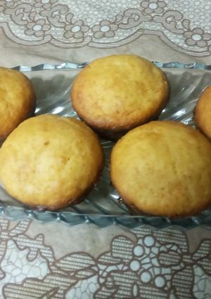A picture of Vanilla cup cake.