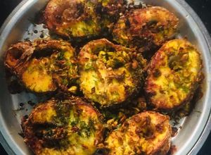 Hình của món Cá quả nướng riềng sả cuốn bún.