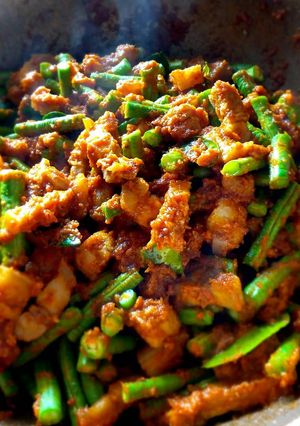 รูปของ เมนู ผัดพริกขิงหมูสามชั้น