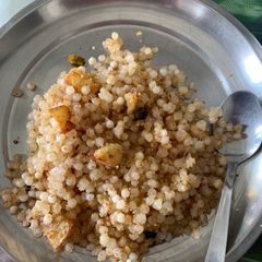 A picture of Sabudana ki khichadi.