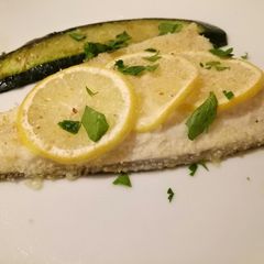 A picture of Orata al limone.
