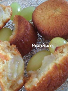 Φωτογραφία της συνταγής Αφράτα μάφινς με σταφύλια
