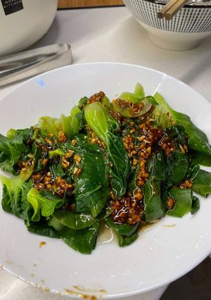 A picture of Mum’s vegetables: 小白菜.