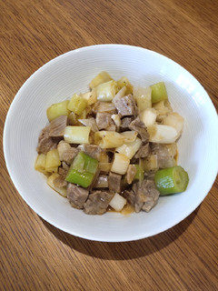 A picture of Beef in Leeks.