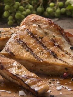 Una foto de Malaya a la parrilla