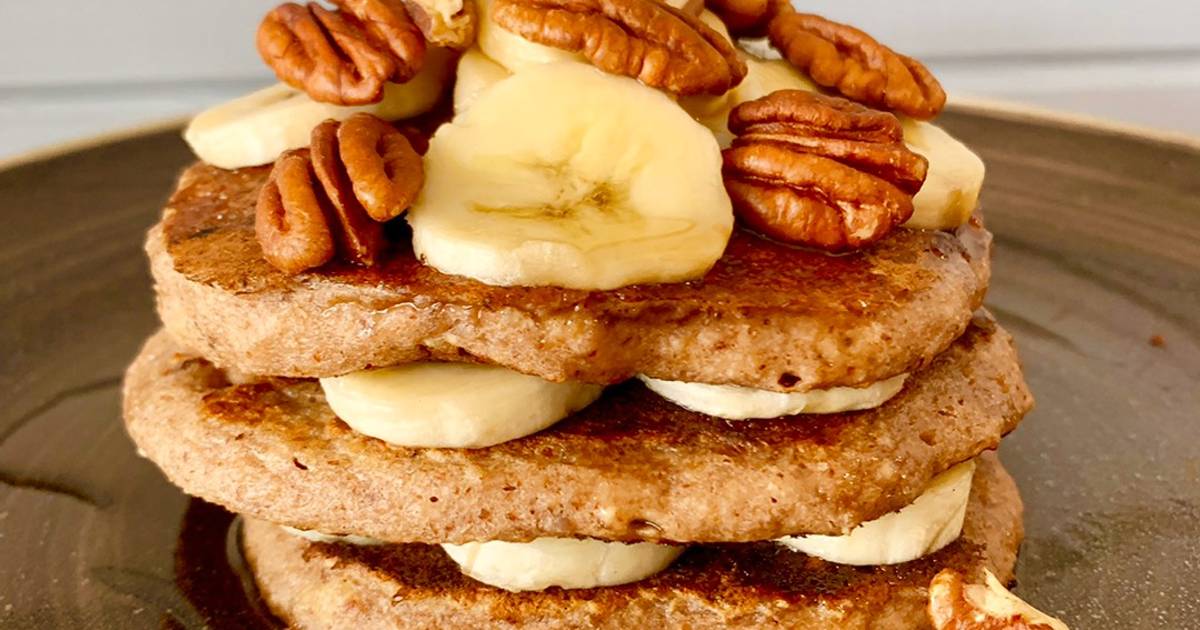 Chocolate Banana And Pecan Pancakes Recipe By Bigdaddyfoodie Cookpad