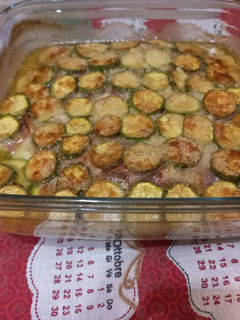 Foto di Timballo di zucchine con formaggio e prosciutto cotto