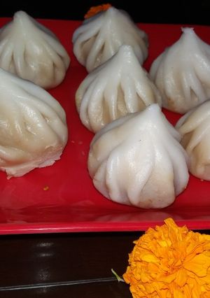 A picture of Jaggery coconut modak.