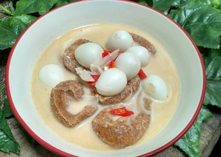 Tahu Telor Puyuh (Kuah Santan)