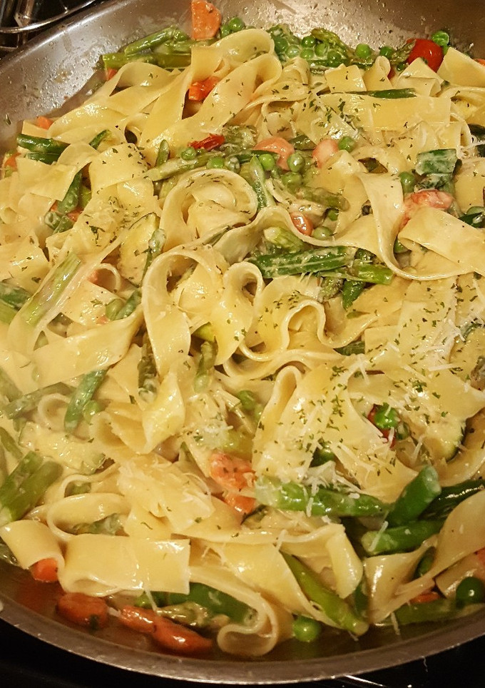 A picture of Pasta Primavera.