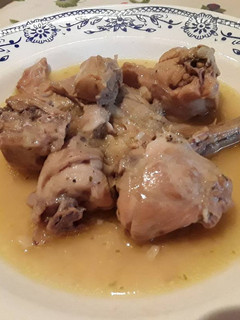 Una foto de Conejo en salsa