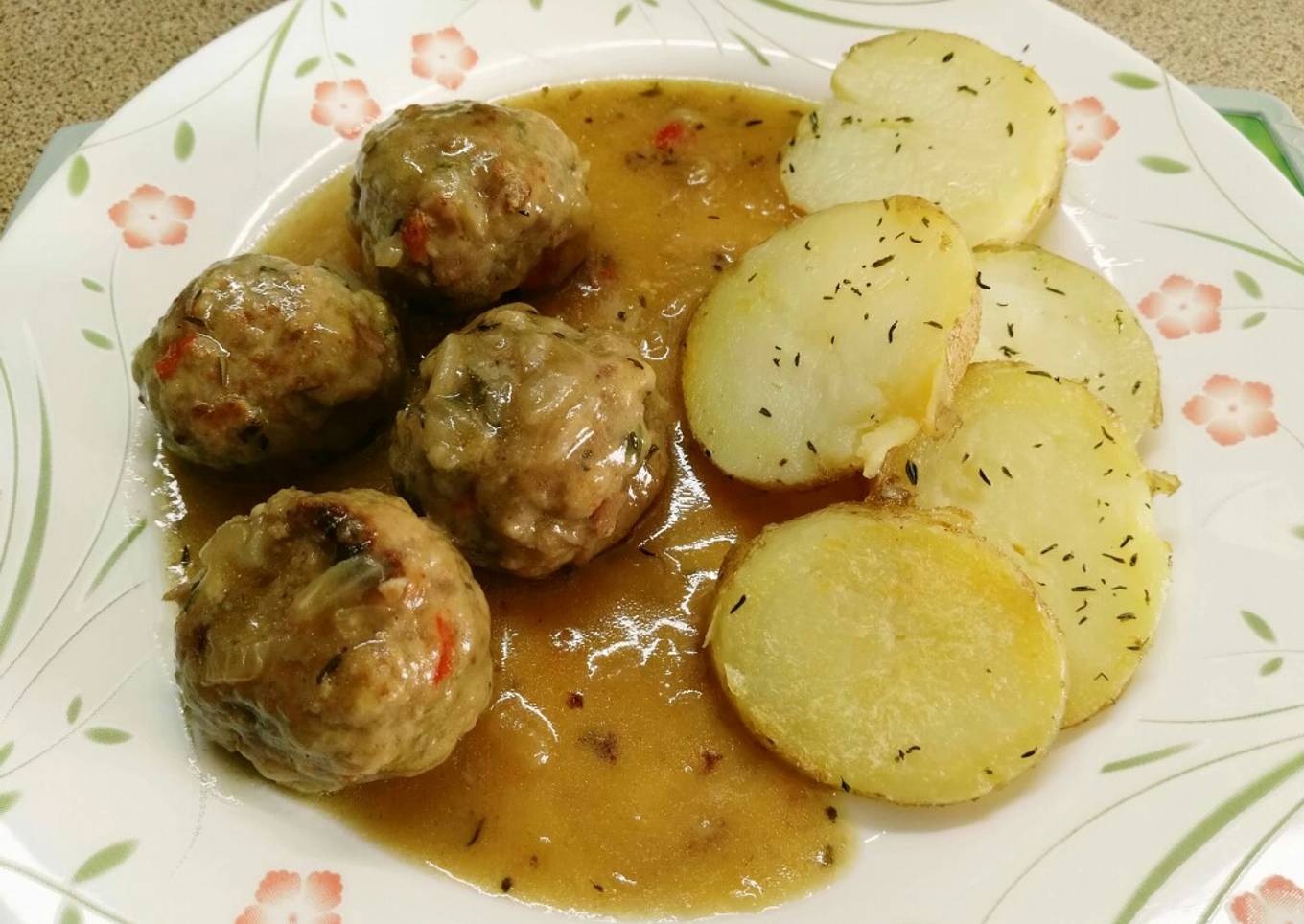 Albóndigas a la cerveza