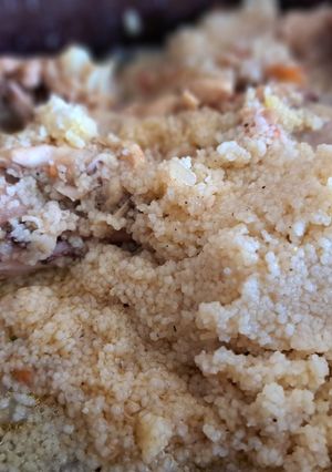 Una foto de Cous cous con pollo