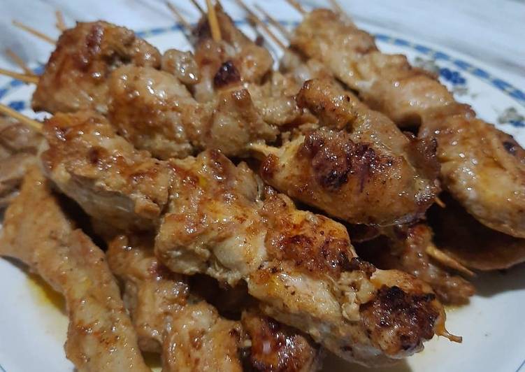 Sate Ayam Manteb