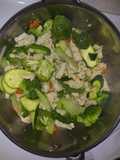 Pollo en tiras con vegetales