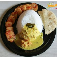 A picture of Pakoda Kadhi.