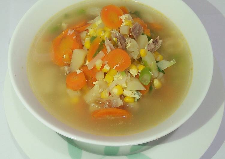 Langkah Mudah untuk Membuat Sup jagung ayam suir yang Bisa Manjain Lidah