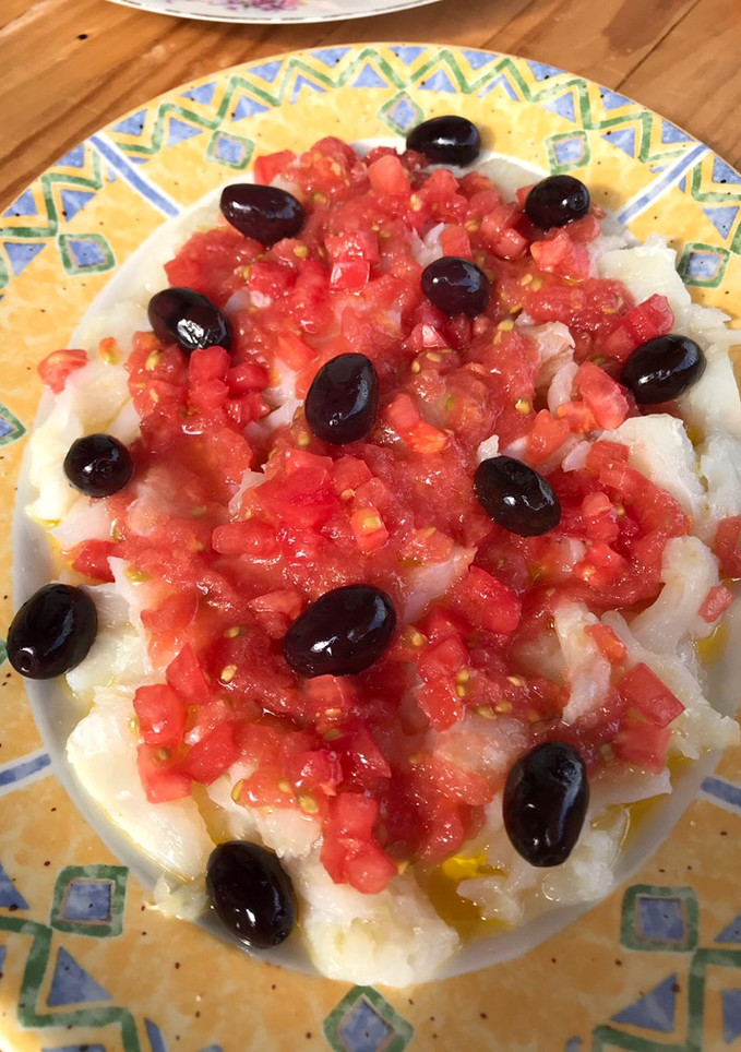 Una foto de Esqueixada de bacalao