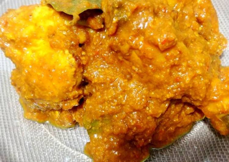 Resep Ayam kunyit saus tiram resep mama oleh UmRas - Cookpad