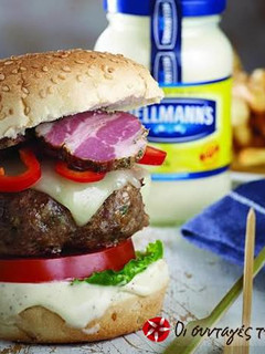 Φωτογραφία της συνταγής Χάμπουργκερ με... απάκι! Το Ελληνικ(-ότατο) Burger