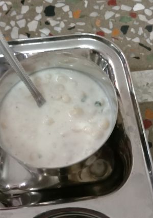 A picture of Pakodi Raita.
