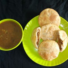 A picture of Moong dal kachori.