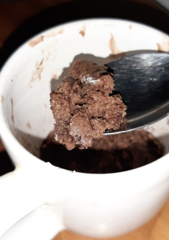 Una foto de Torta de helado en taza súper fácil y rica