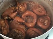 A picture of chân giò kho