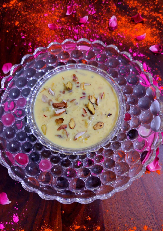 केसर शाही खीर (Kesar Shahi Kheer recipe in hindi) रेसिपी मुख्य फोटो