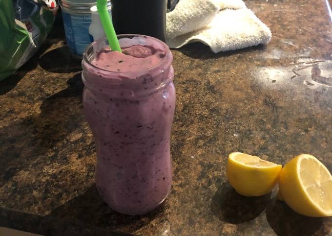 Recipe of Super Quick Homemade Blueberry smoothie time!