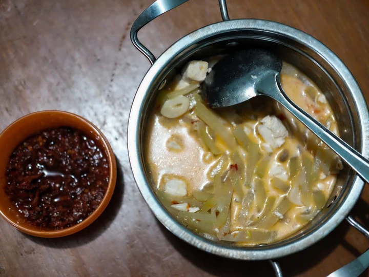 Langkah Gampang Membikin Resep Lodeh Labu siam mix tahu putih + sambal terasi goreng yang Enak Banget Anti Ribet, Sempurna