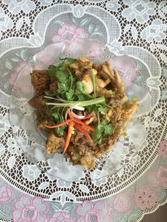 Hình của món Gà kho sả nghệ.