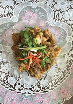 Hình của món Gà kho sả nghệ.