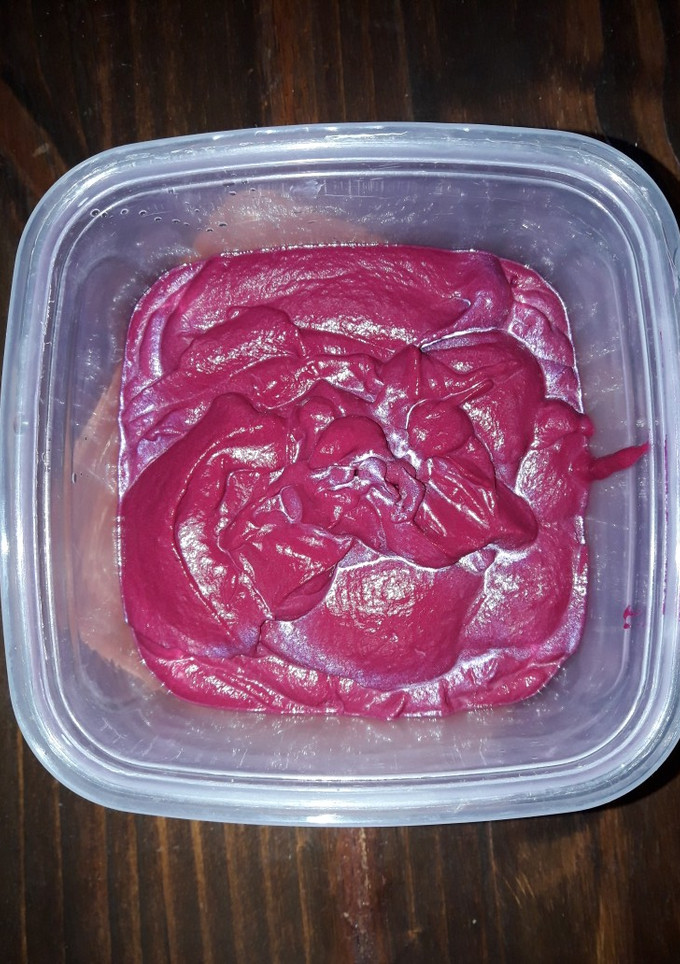 Una foto de Mayonesa de remolacha (Vegana)