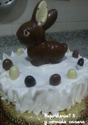 Foto principal de Tarta de Pascua con merengue