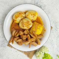 Foto resep 645. Telur,tahu dan sosis bumbu rujak