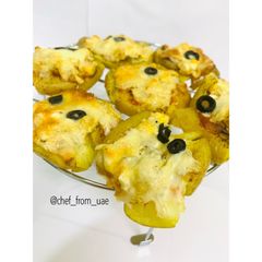 A picture of Smashed Pizza Potatoes.