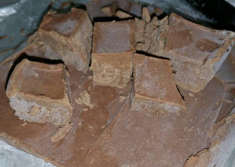 Steps to Make Quick Low Carb Cream Cheese Fudge